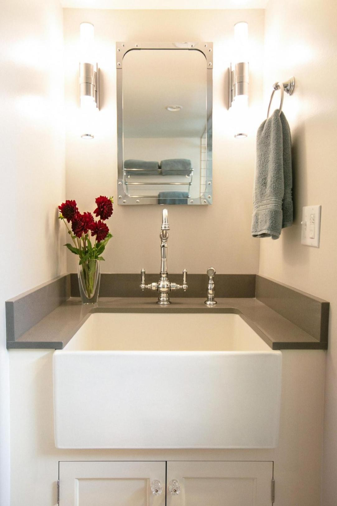 Inexpensive Bathroom Vanity
 Best 34 Inexpensive Bathroom Vanity With Farmhouse Sink