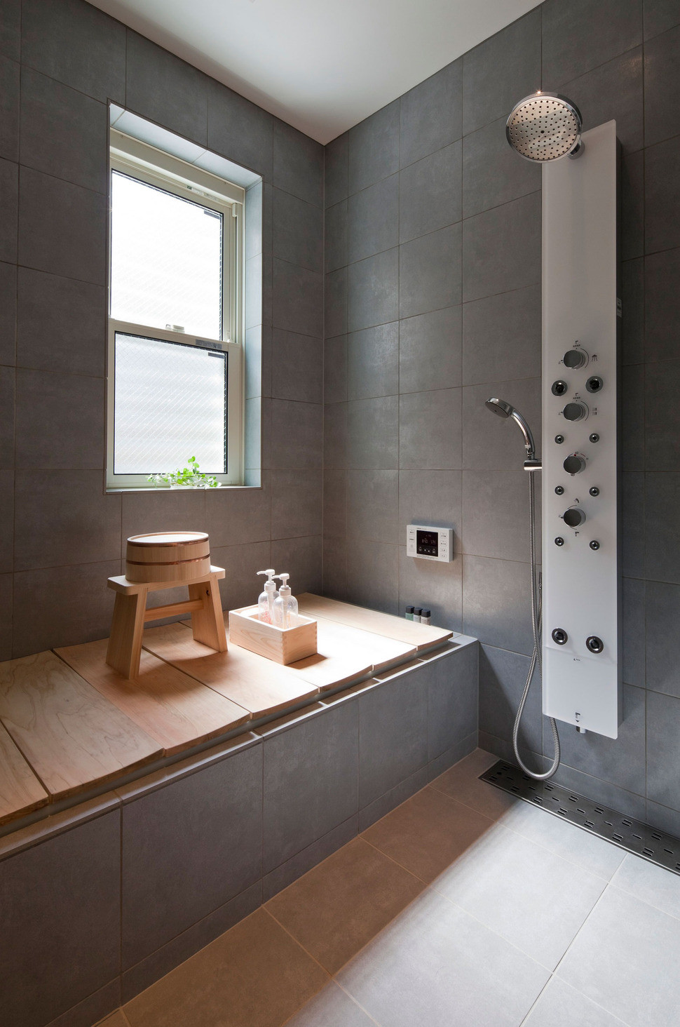 Japanese Bathroom Design
 pact Zen Home Full of Hidden Meanings