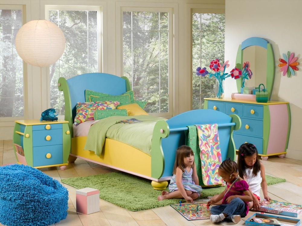 Kids Bedroom Decor
 Family es To her When Decorating Kid s Bedroom