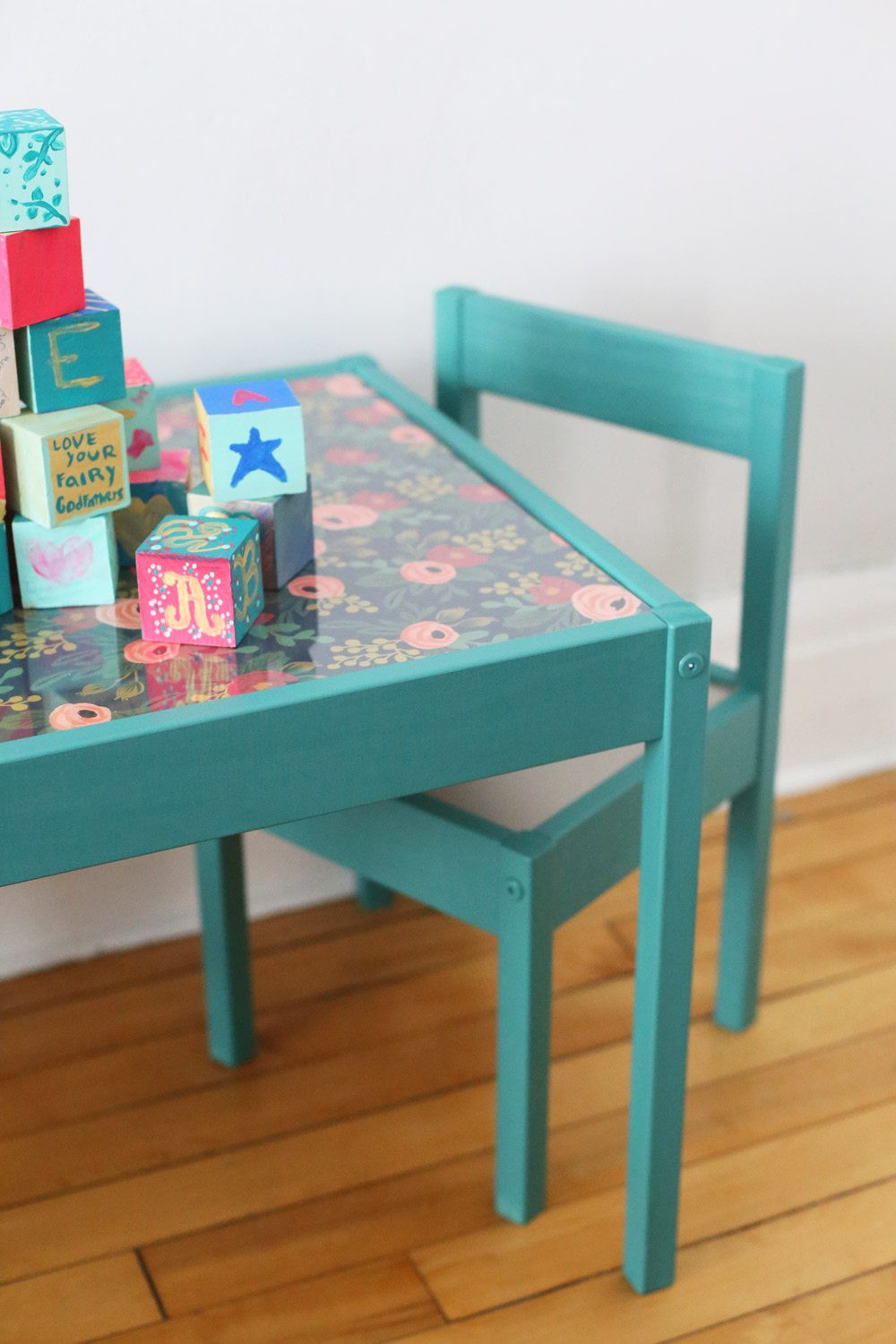 Kids Desk Table
 DIY Kids Table Makeover The Sweetest Occasion
