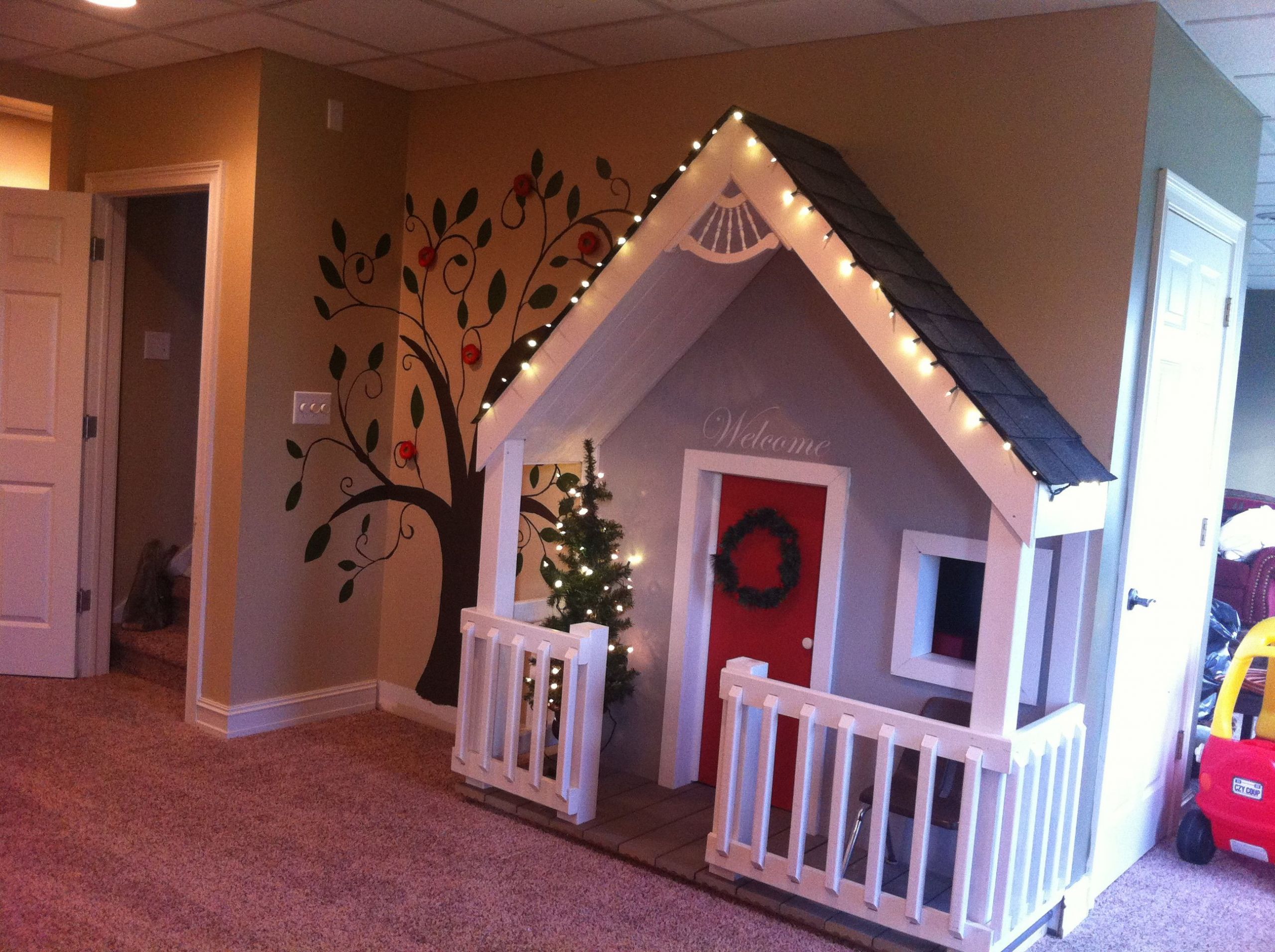 Kids Indoor House
 The 25 best Indoor playhouse ideas on Pinterest