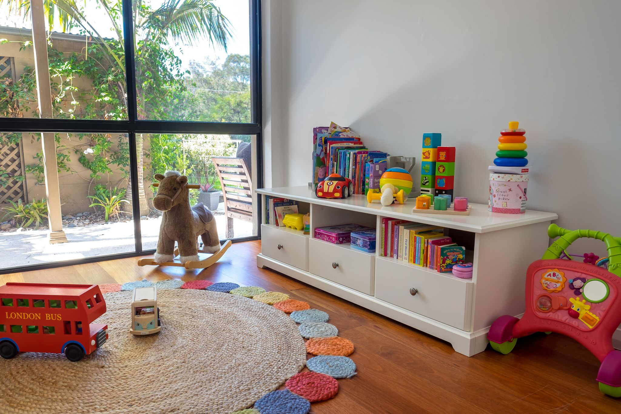 Kids Playroom Furniture
 Lifestyle and home tips on how to live with untidy people