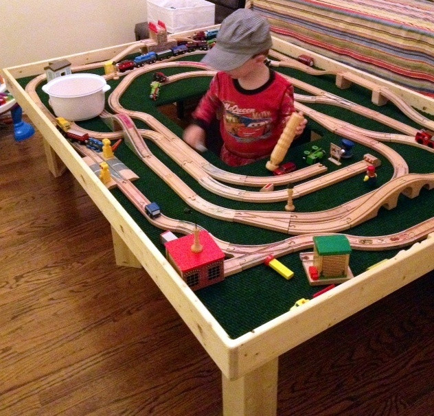 Kids Train Table
 38 best images about Kids Train Table on Pinterest