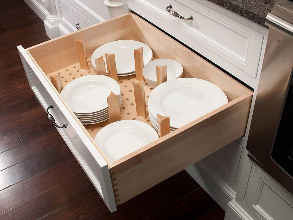 Kitchen Cabinet Dividers
 Kitchen Design Ideas for Creative Storage Solutions