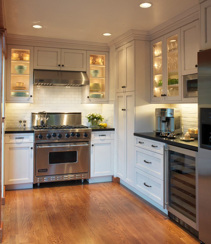 Kitchen Cabinet Light
 Five Kitchen Design Ideas To Create Ultimate Entertaining