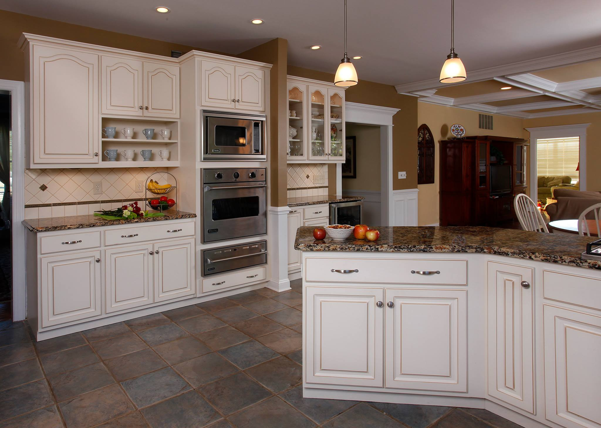 Kitchen Cabinet White
 Why Winter White Cabinets are so Popular