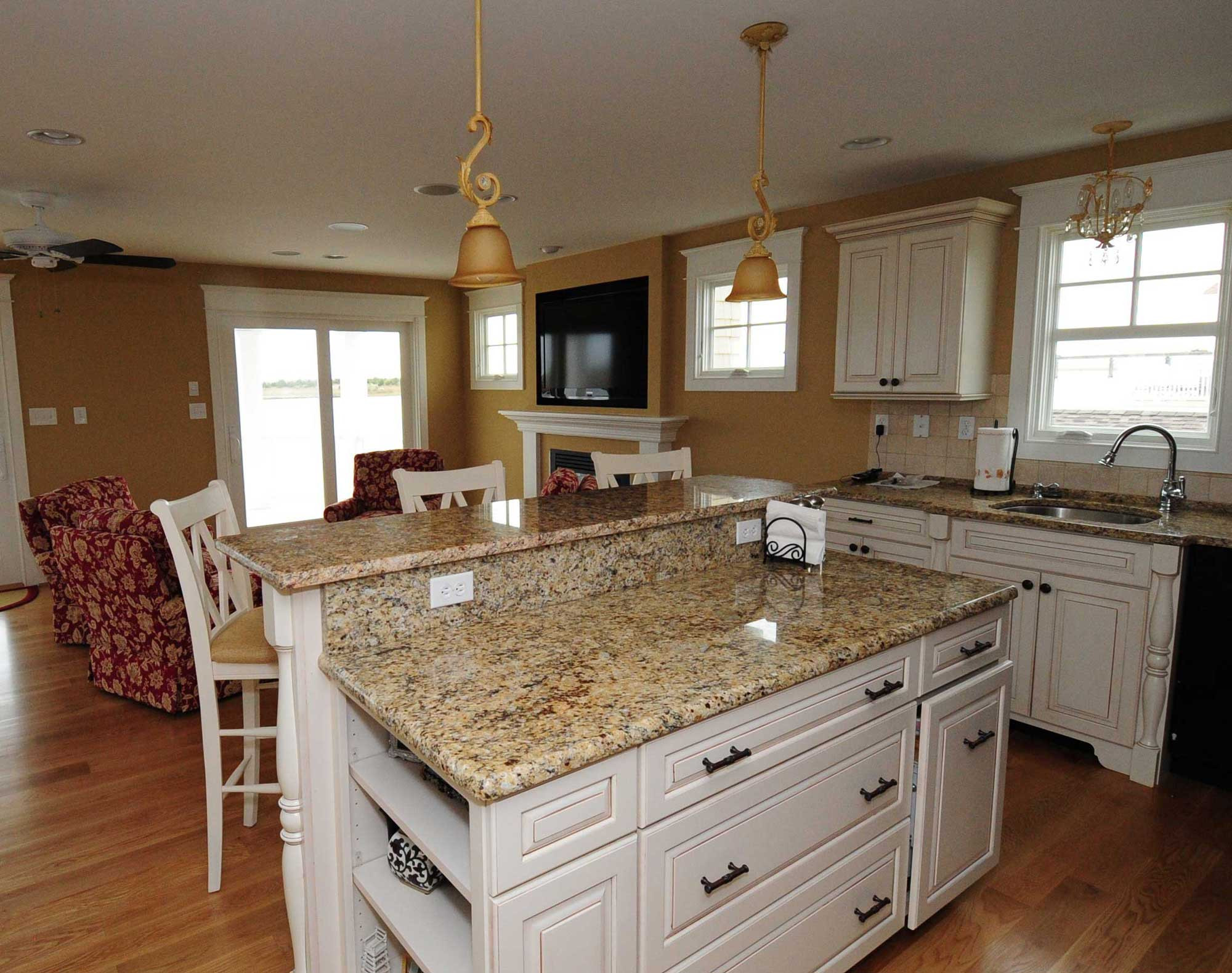 Kitchen Cabinet With Counter
 Granite Counter Tops for Beautiful Kitchen Island in