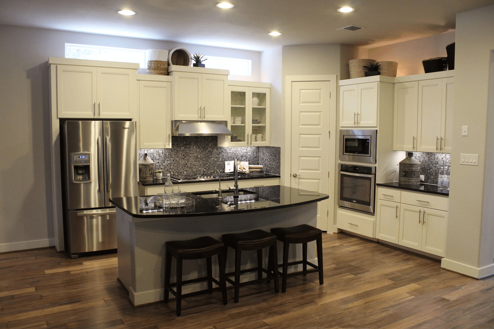 Kitchen Cabinet With Counter
 How to Match Kitchen Cabinet Countertops and Flooring