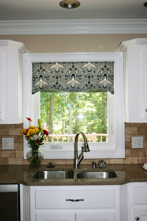 Kitchen Curtains And Valances
 Kitchen Curtains – Renewing Your Kitchen Curtains