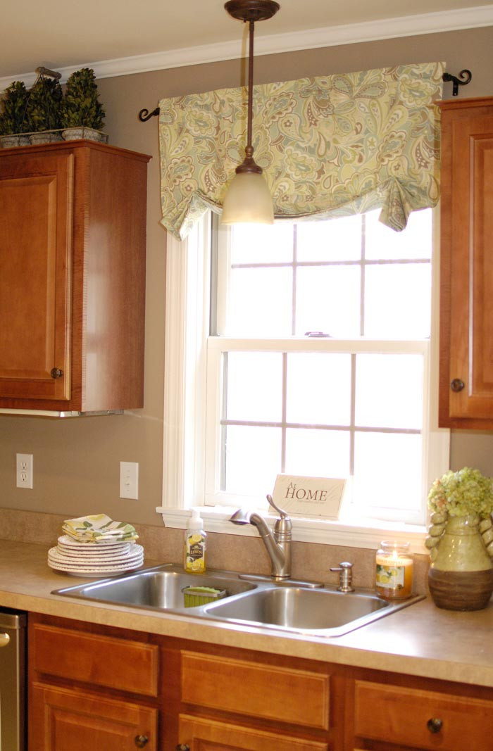 Kitchen Curtains And Valances
 How to make the easiest curtains ever