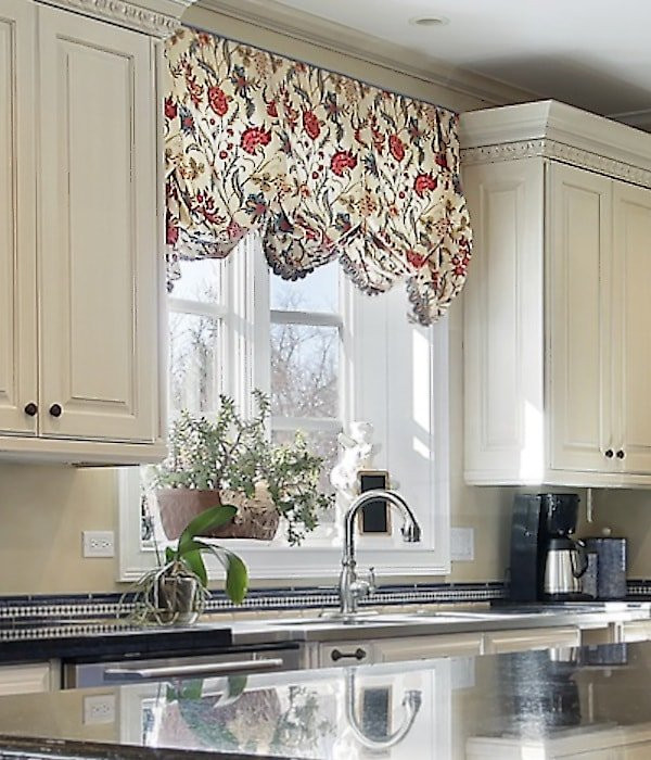 Kitchen Curtains And Valances
 Valance Ideas for Kitchen Windows Explained in Detail