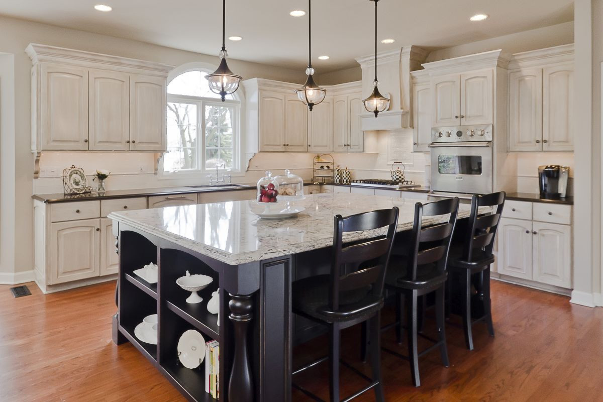 Kitchen Design Ideas With Island
 These 20 Stylish Kitchen Island Designs Will Have You