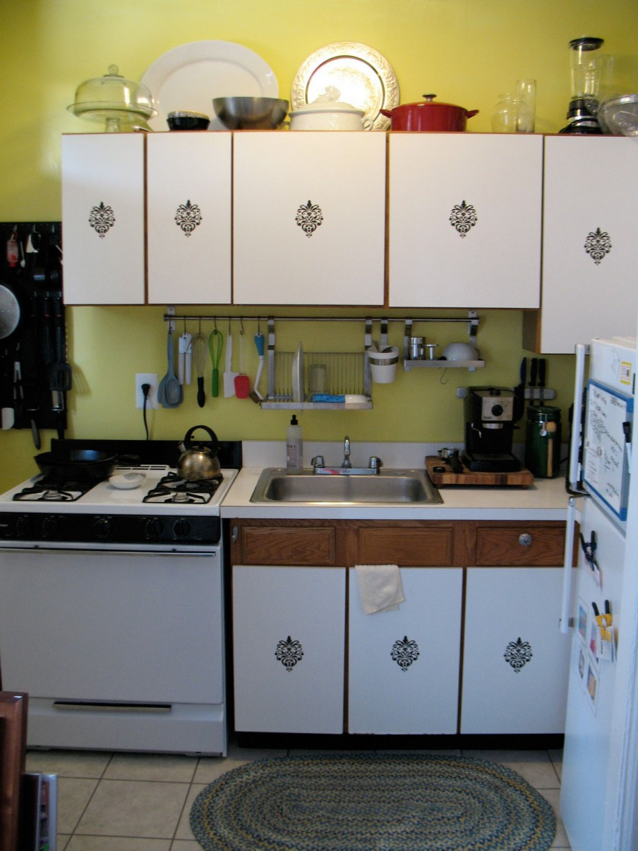 Kitchen Designs Small Space
 contemporary kitchen design for small spaces