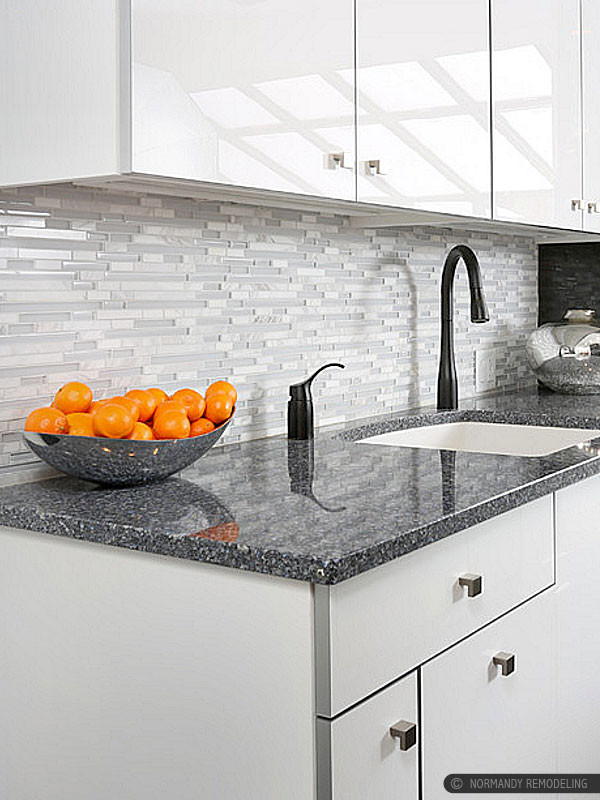 Kitchen Glass Tile
 Elegant White Marble Glass Kitchen Backsplash Tile