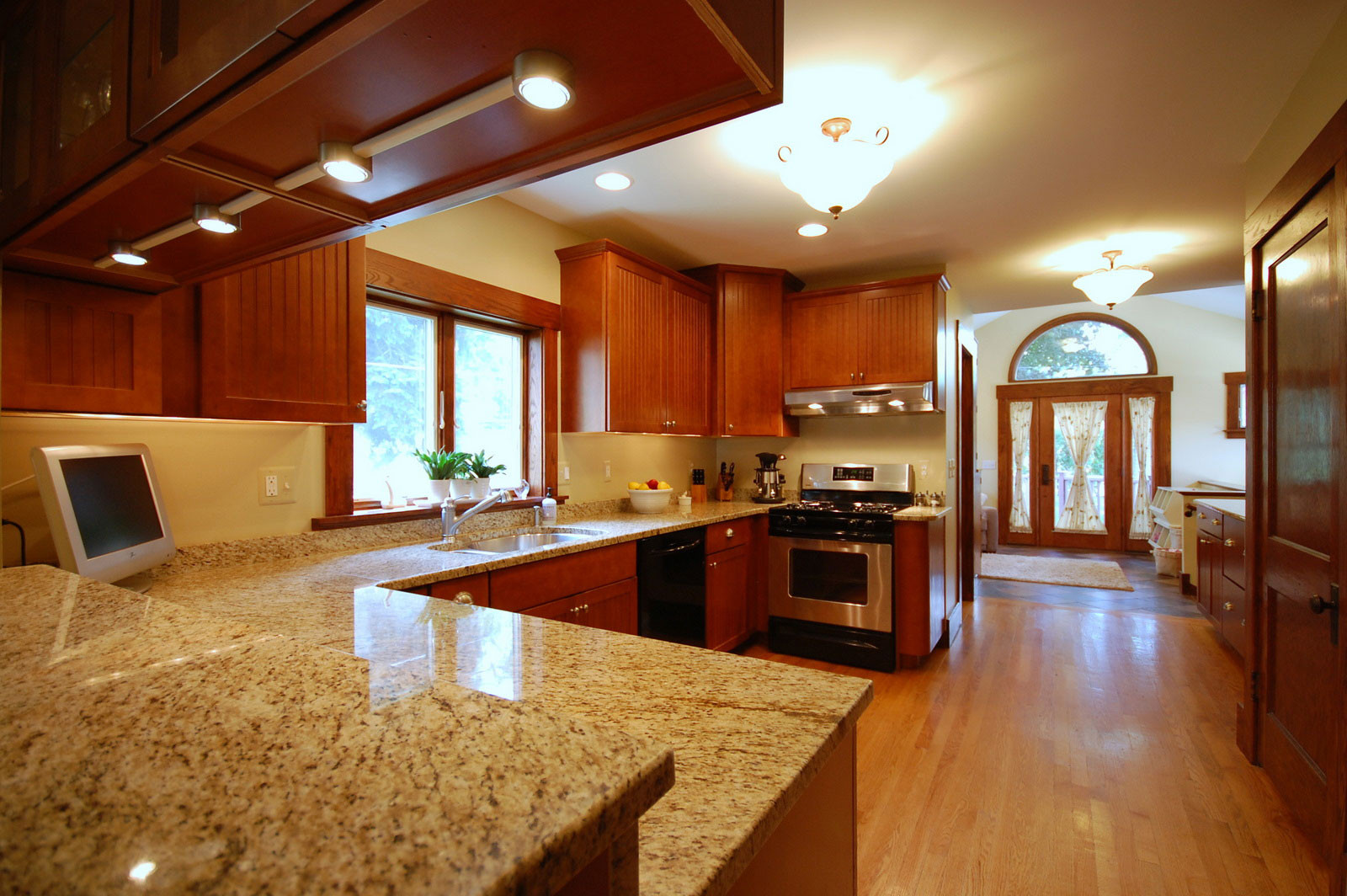 Kitchen Granite Countertop
 Granite Kitchen Countertops with Useful Durable Properties