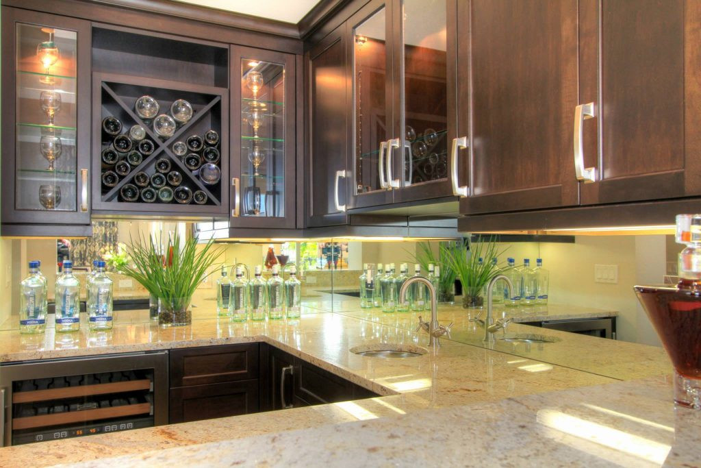 Kitchen Mirrored Backsplash
 5 Ways To Use A Mirror In Your Kitchen & Why You Should