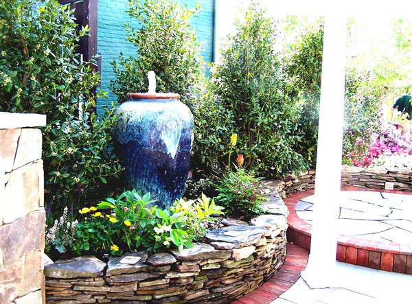 Landscape Fountain Design
 40 Great Water Fountain Designs For Home Landscape Hative