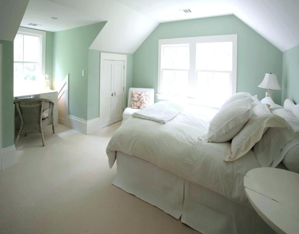 Light Green Bedroom Walls
 Choosing Green Bedroom to Refresh your Minds