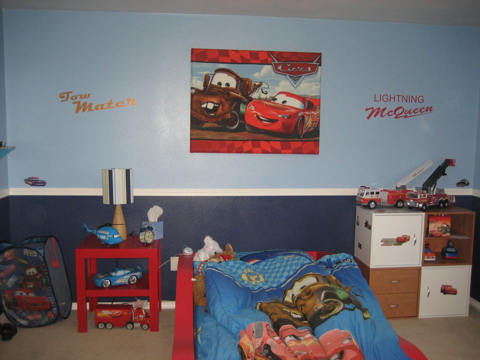 Lightning Mcqueen Bedroom
 Cindy s Vinyl Creations Lightning McQueen and Tow Mater