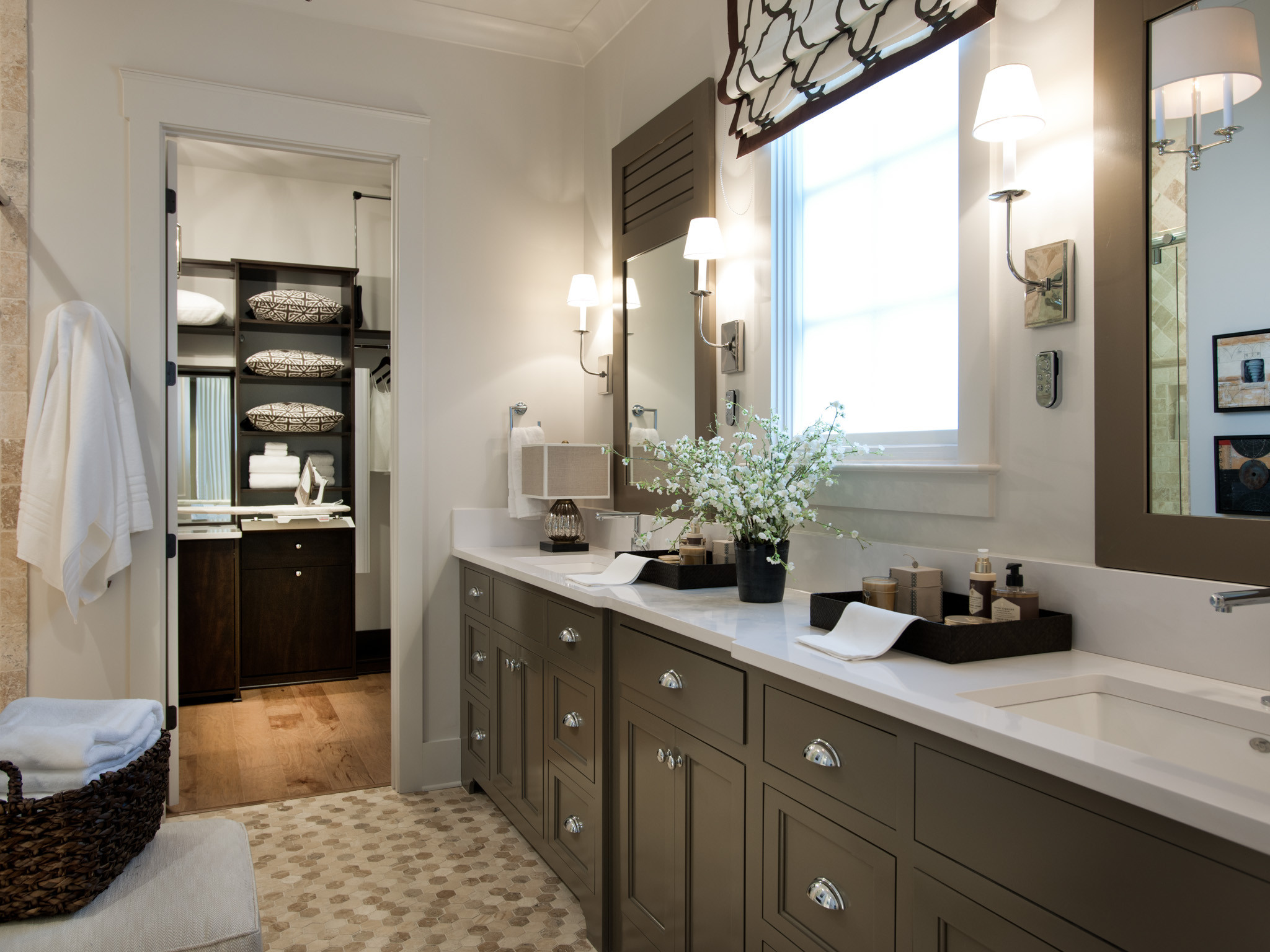 Master Bathroom Layouts
 How to Improve Master Bathroom Designs in Better Way