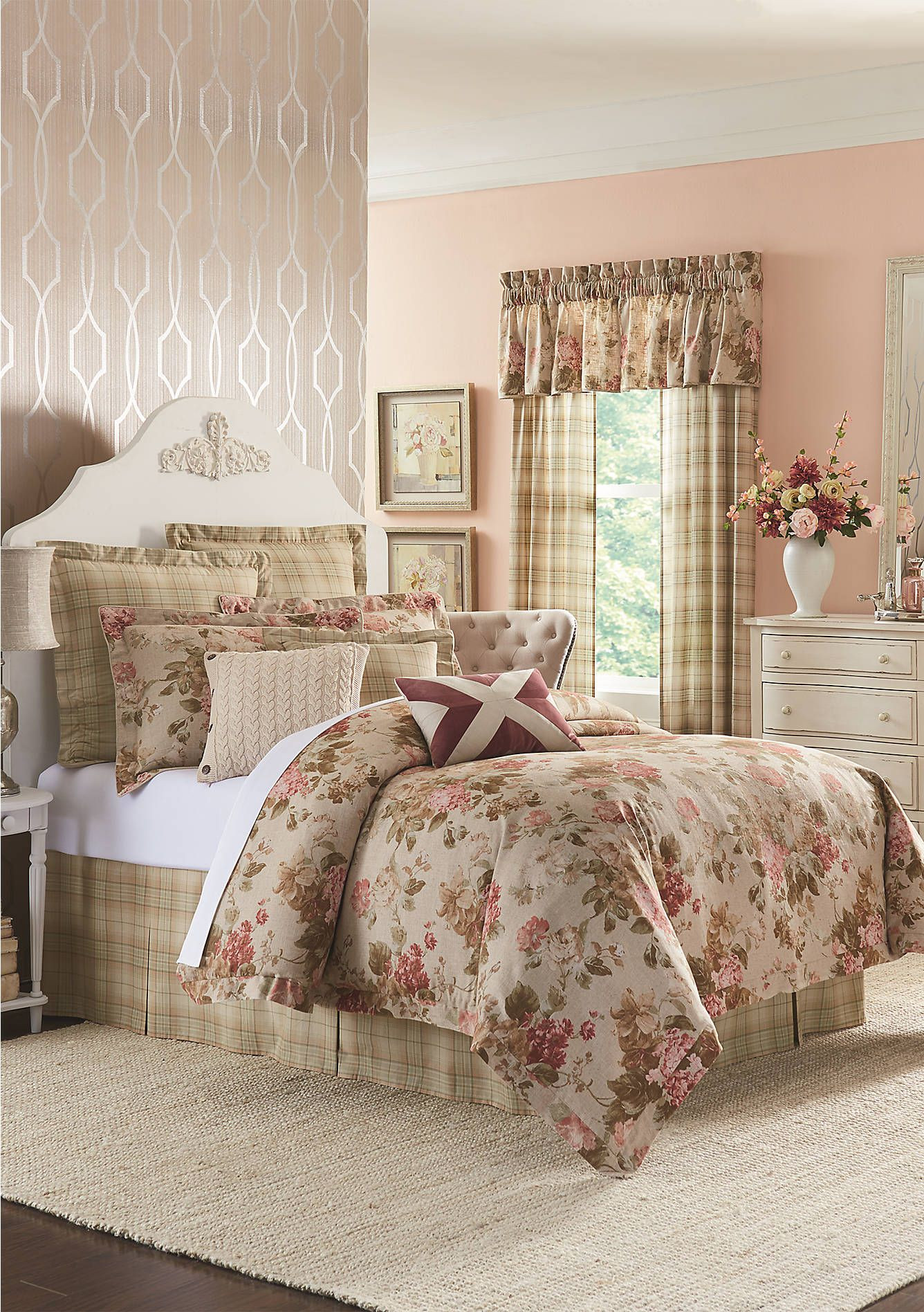Master Bedroom Bedding Sets
 Biltmore Rosalee forter Set