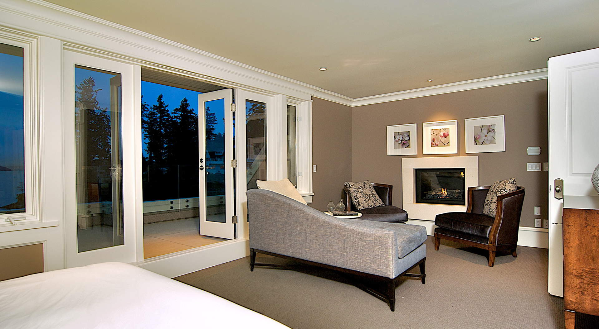 Master Bedroom Sitting Area
 3398 Radcliffe Avenue West Vancouver Homes and Real