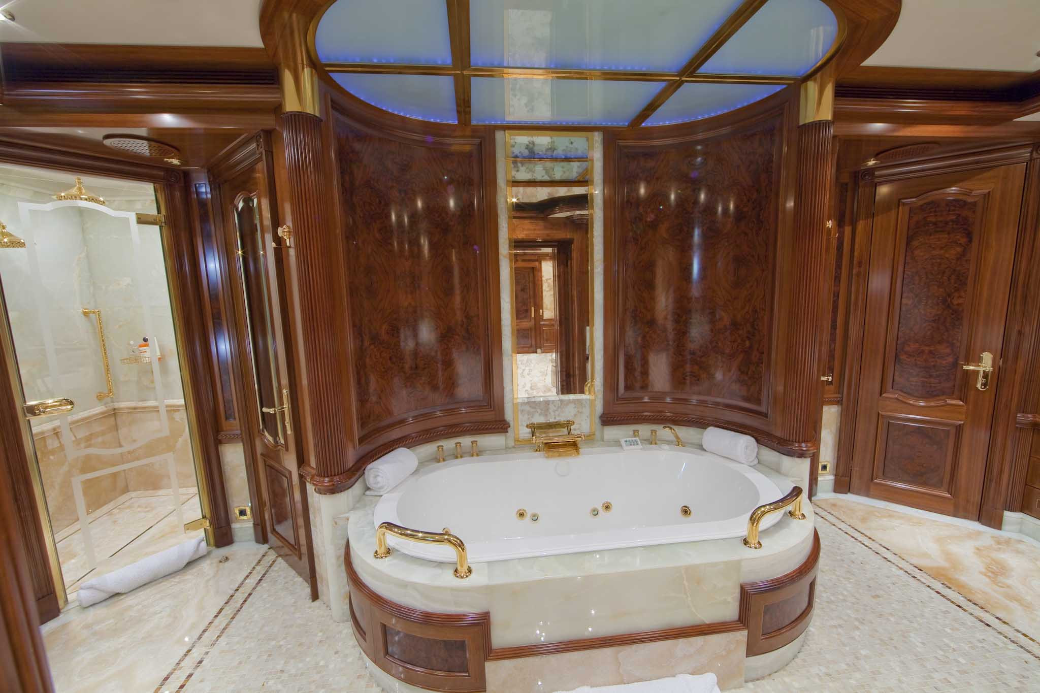 Master Suite Bathroom
 Bathroom Image Gallery – Luxury Yacht Browser