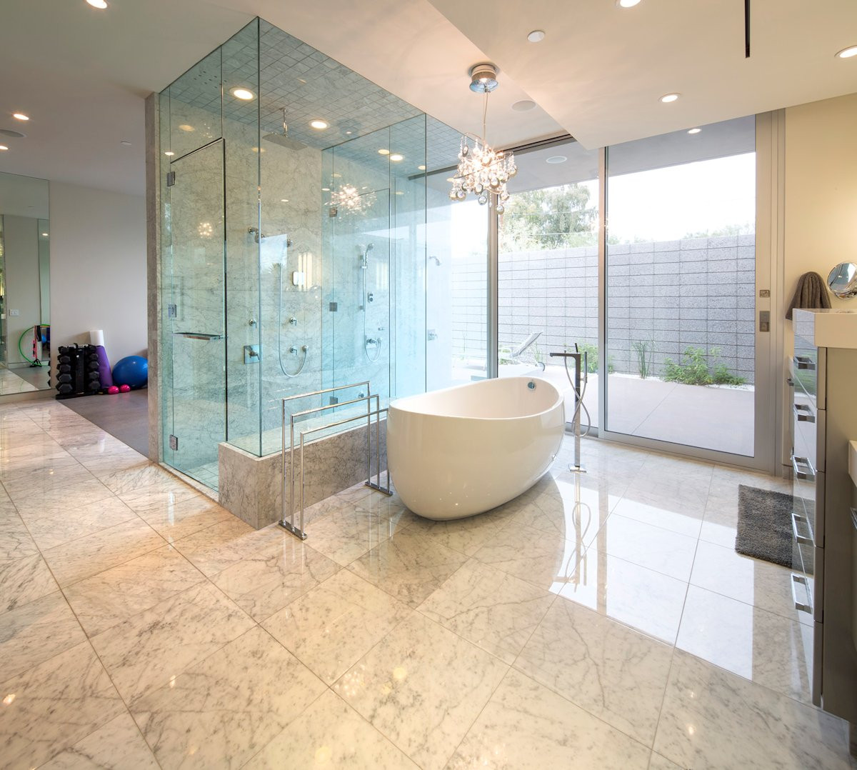 Modern Bathroom Shower
 15 Modern Bathrooms With Glass Showers