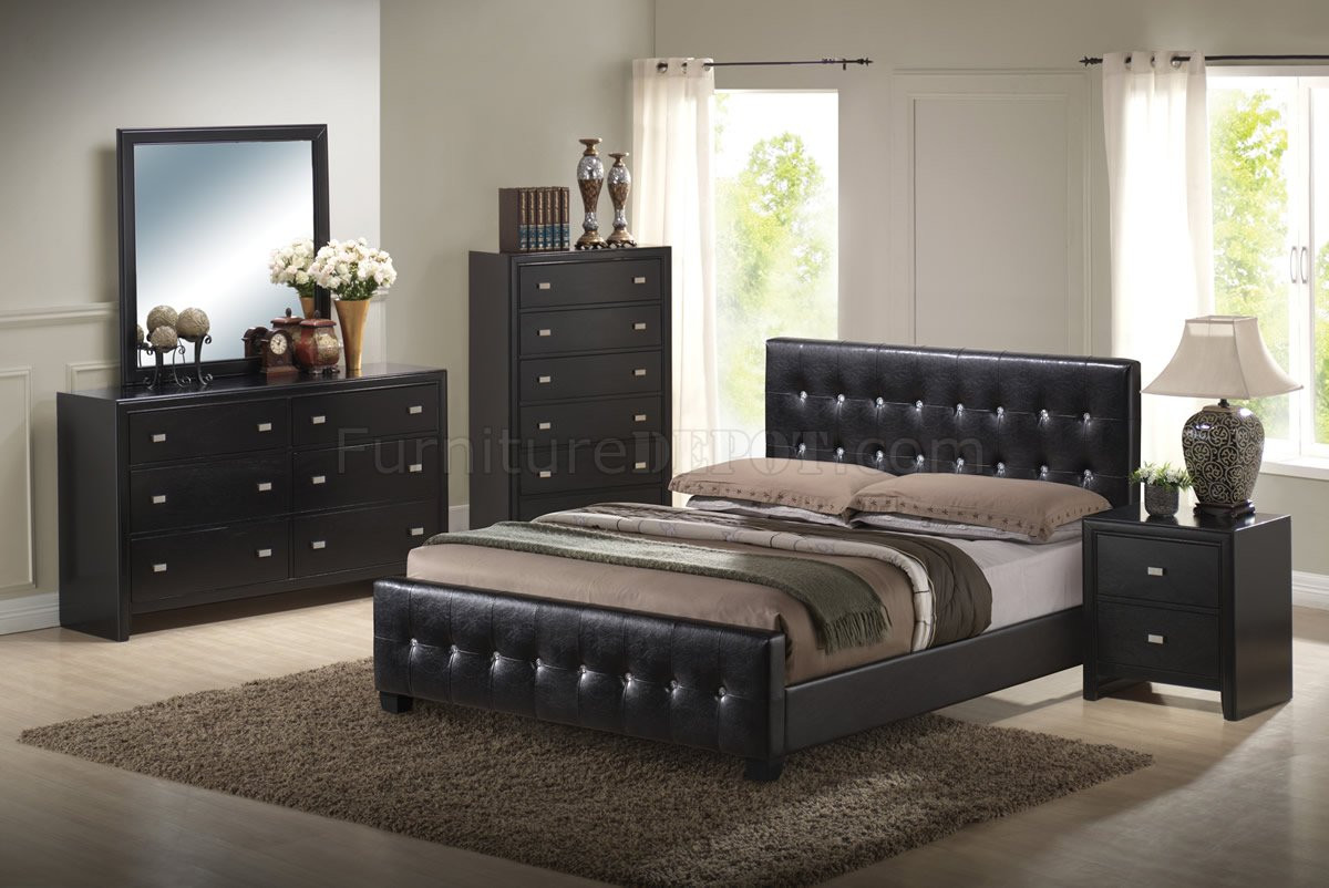 Modern Black Bedroom Set
 Black Finish Modern Bedroom Set w Queen Size Bed