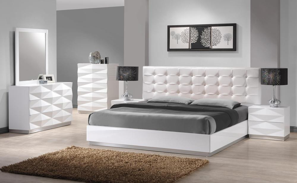 Modern King Bedroom Sets
 CARRERIE KING SIZE MODERN WHITE LEATHERETTE HEADBOARD