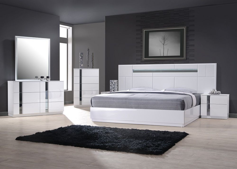 Modern Luxury Bedroom Furniture
 Modern and Italian master bedroom sets Luxury collection