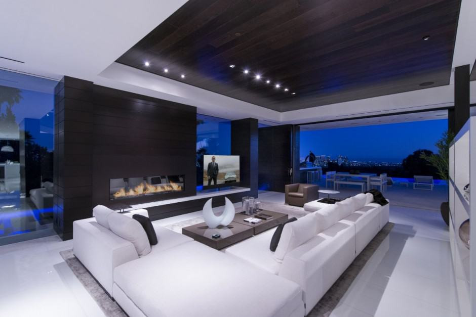 Modern Mansion Living Room
 Extravagant Contemporary Beverly Hills Mansion With