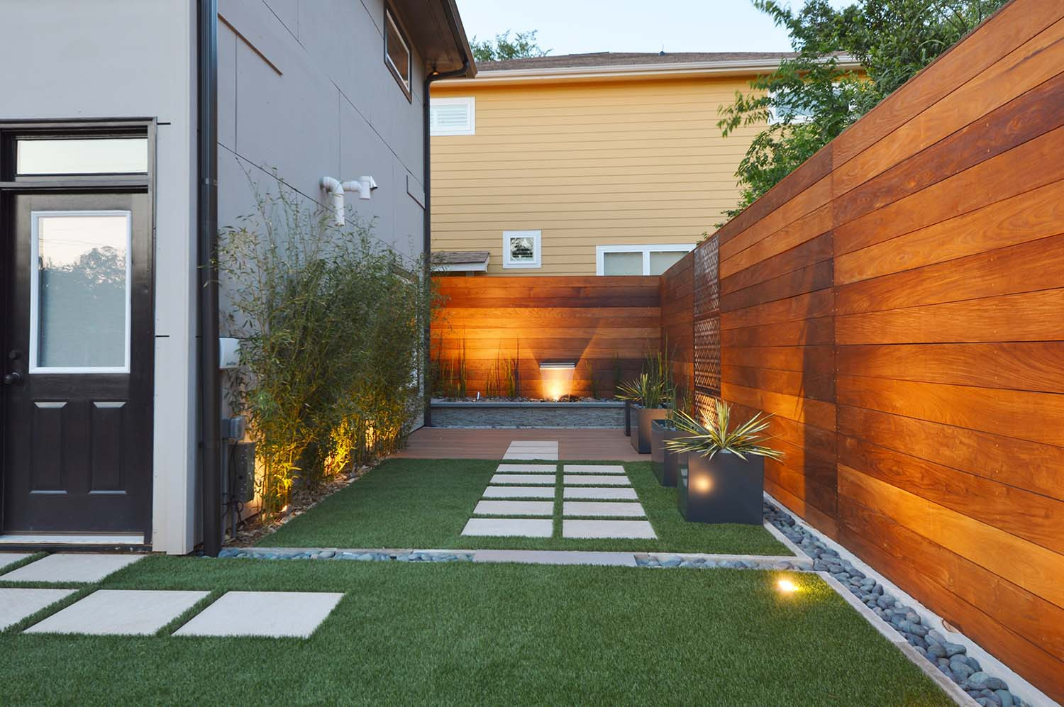 Modern Outdoor Landscape
 Sustainable Landscape Design pliments Modern Architecture