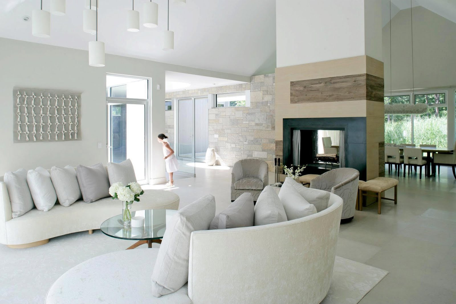 Modern White Living Room
 SEE THIS HOUSE WHITE ON WHITE IN A MODERN HAMPTONS