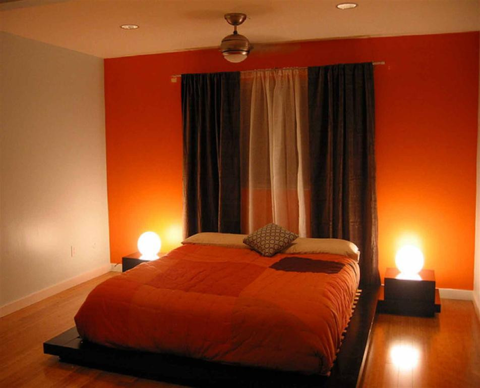 Orange Bedroom Wall
 Fabulous Orange Bedroom Decorating Ideas and Designs