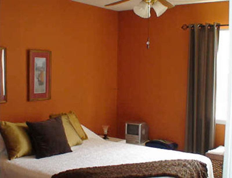 Orange Bedroom Wall
 Orange Colour Selection Bedroom Ideas Interior Design