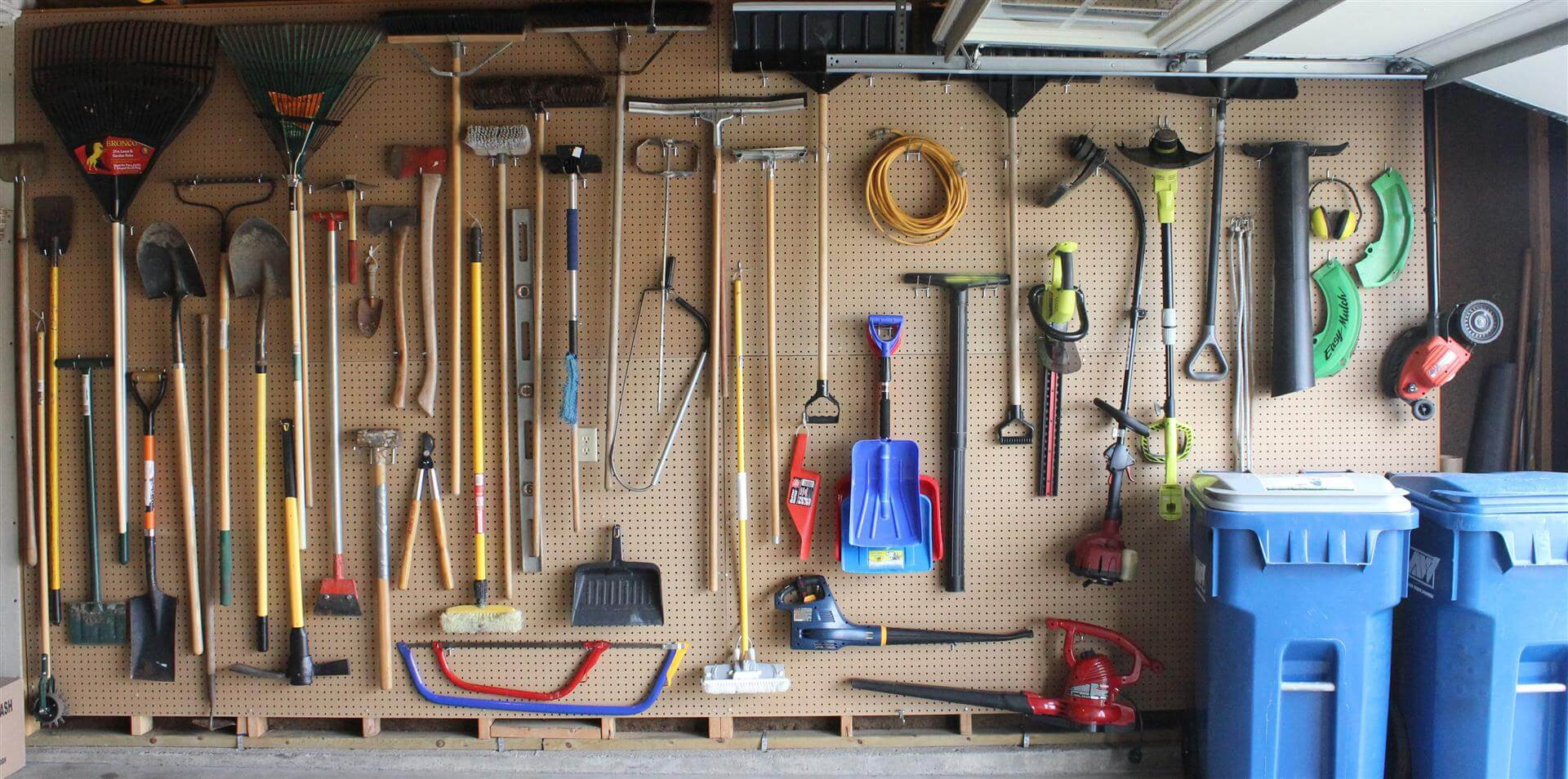 Organize Tools In Garage
 Organize your garage with pegboard