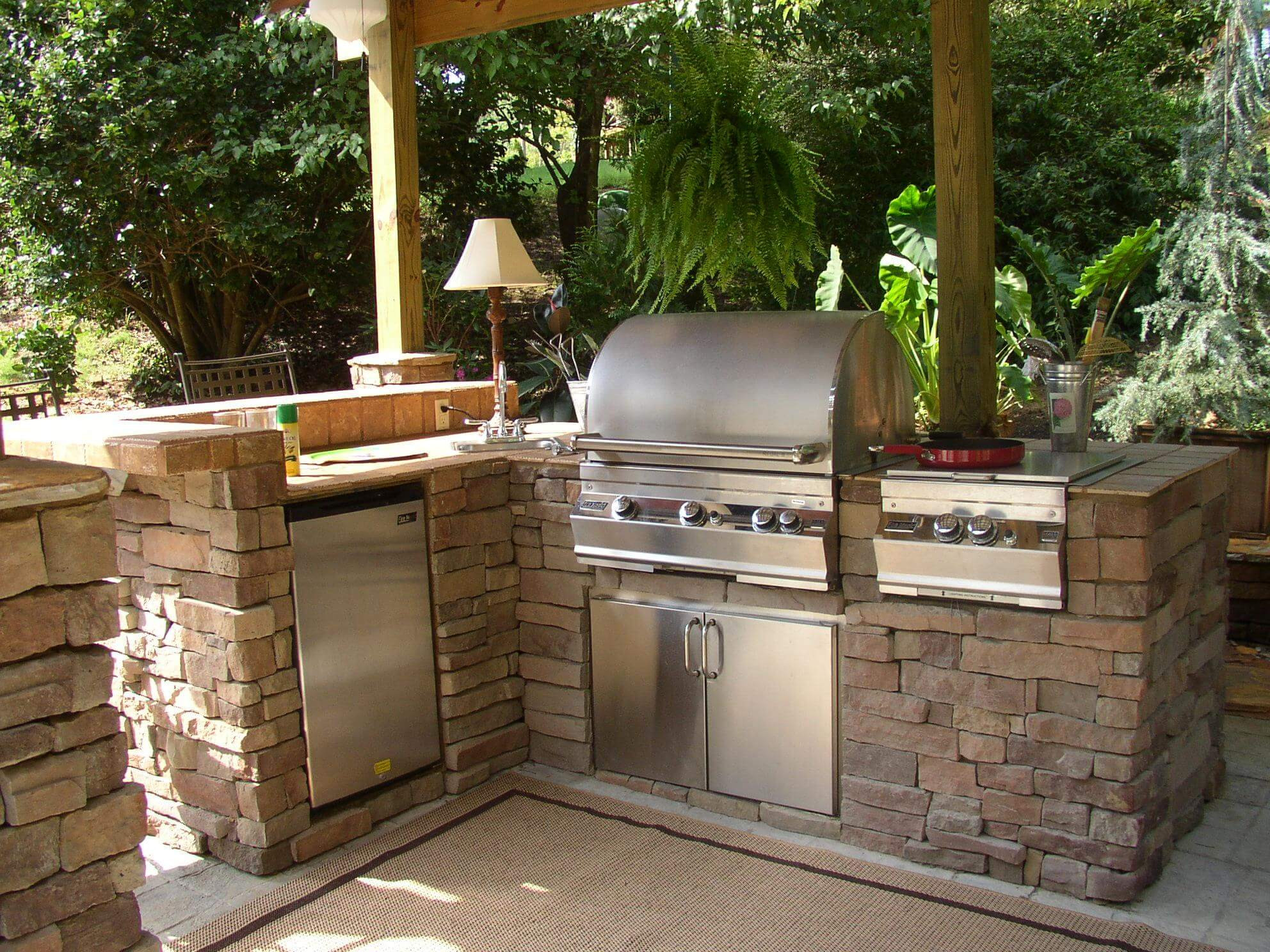 Outdoor Bbq Kitchen
 How to Build Outdoor Kitchen with Simple Designs