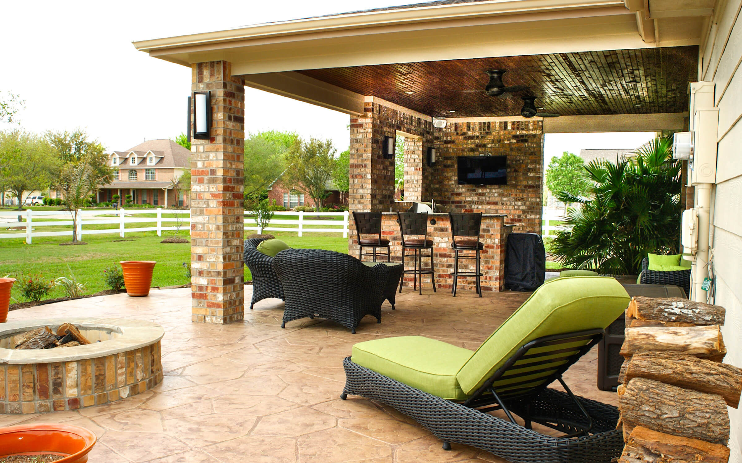 Outdoor Kitchen And Patio
 Patio Cover & Outdoor Kitchen in Pearland Estates Texas