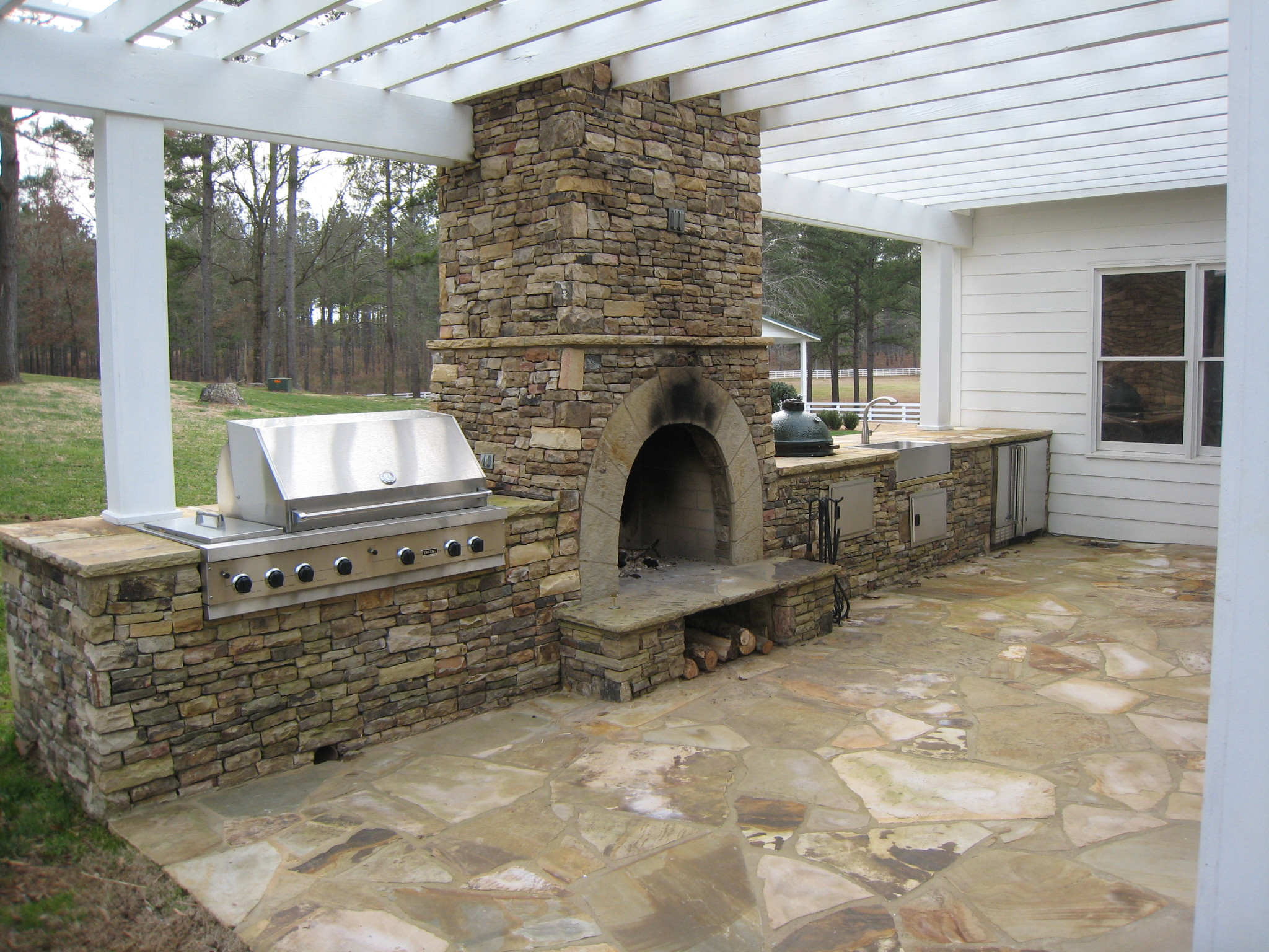 Outdoor Kitchen Fireplace
 Outdoor Kitchens & Stone BBQ Design