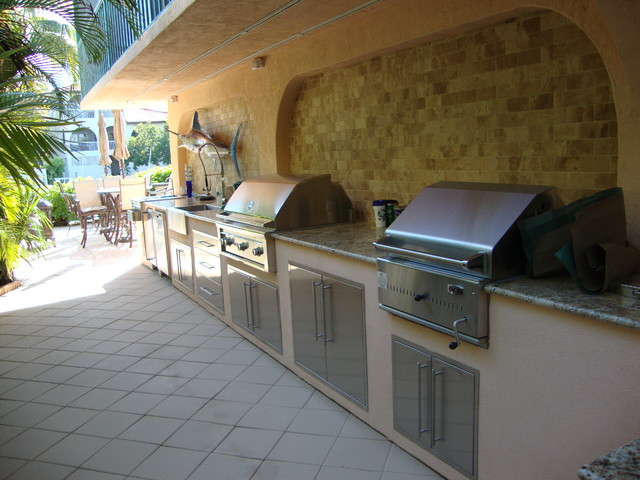 Outdoor Kitchen Miami
 Outdoor Kitchen Grill Tropical Patio Miami by