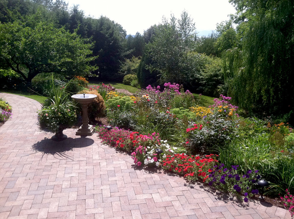 Outdoor Landscape Shrubs
 Outdoor Plants & Planting in VT Vermont