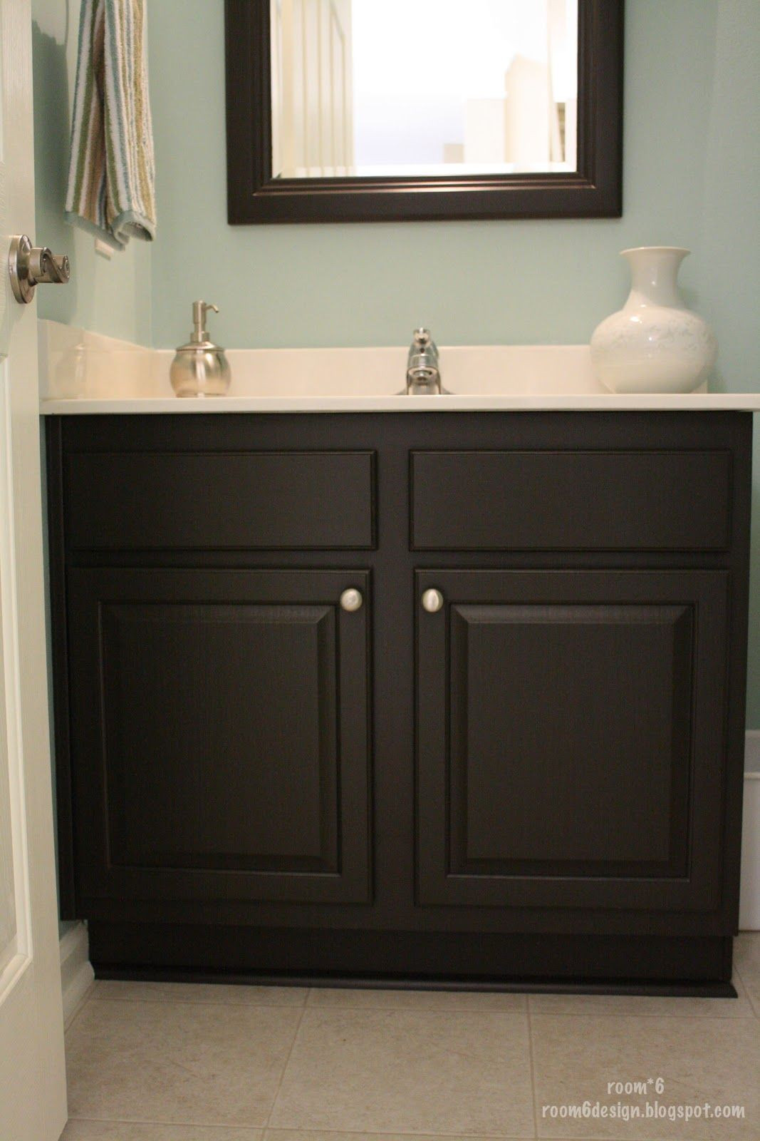 Paint Bathroom Cabinets
 Oh I want to paint our bathroom cabinet