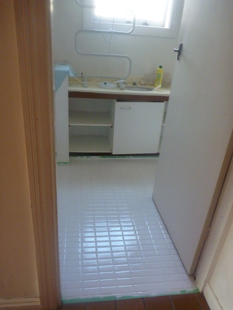 Painting Ceramic Tile In Bathroom
 How to Paint Tiles