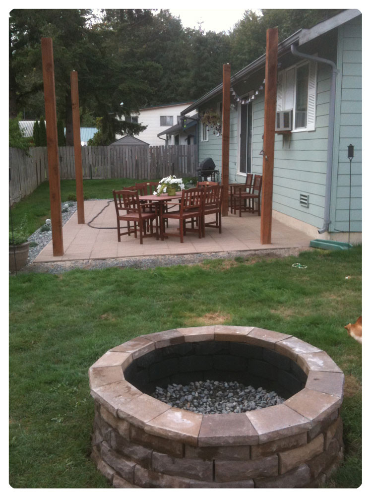 Paver Patio With Fire Pit
 How Many Pavers Do I Need For A Fire Pit