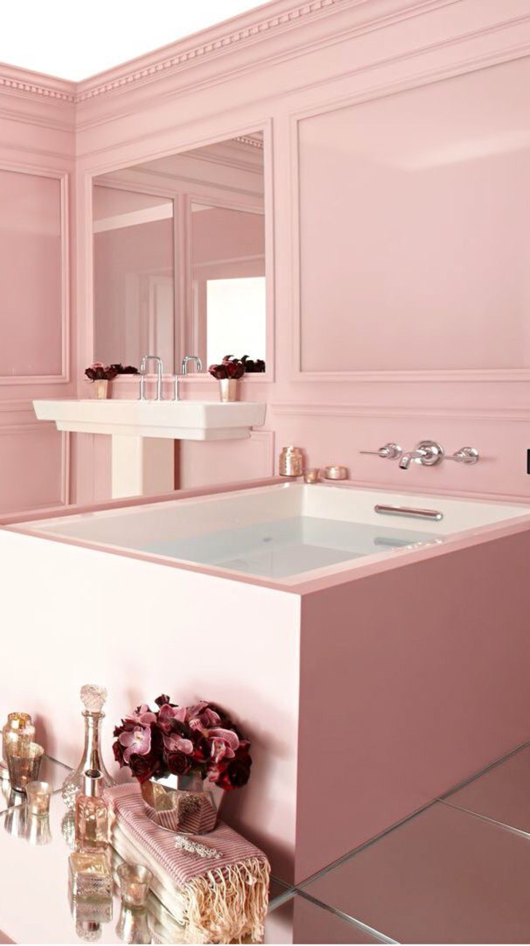 Pink Bathroom Decor
 5 Pink bathroom ideas for a splendid and pampering holiday