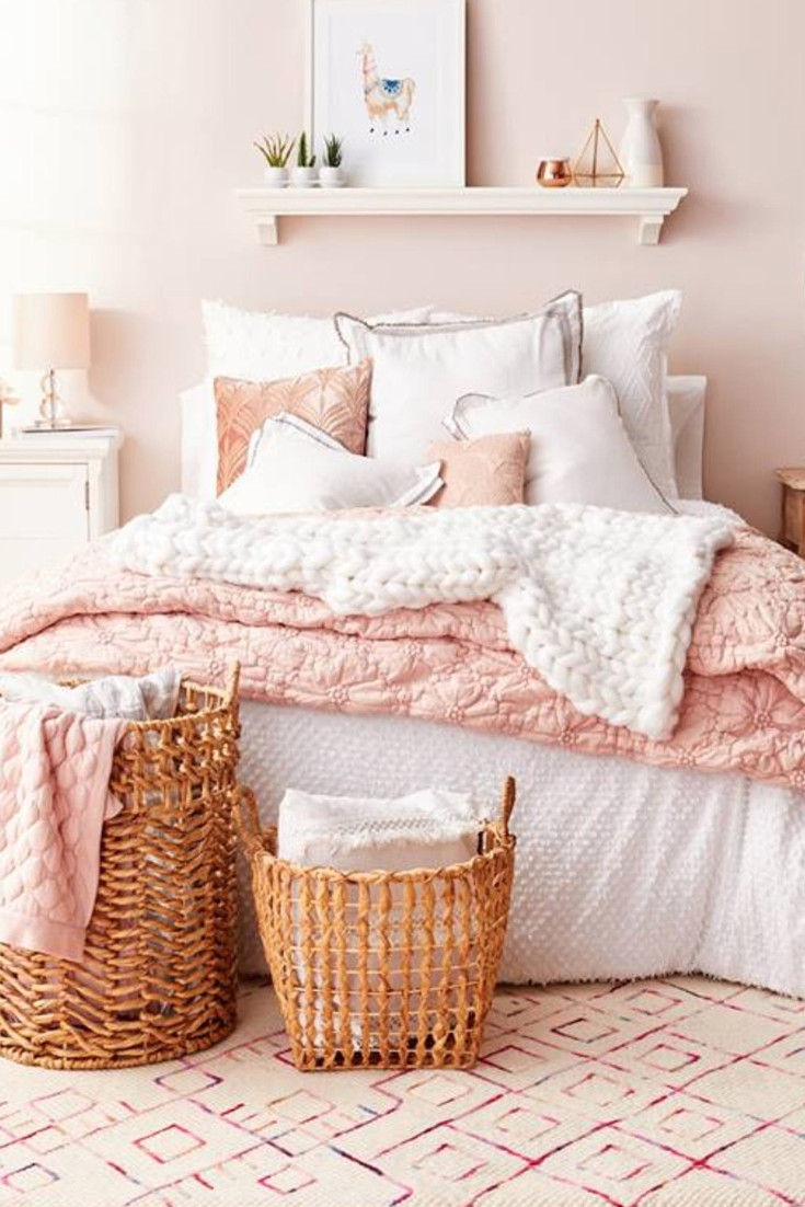 Pink Bedroom Decor
 Blush Pink Bedroom Ideas Dusty Pink Bedrooms I Love