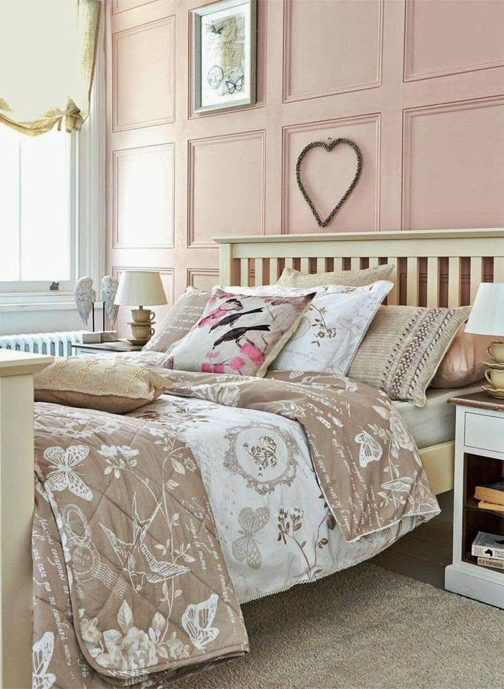 Pink Bedroom Decor
 Eye For Design Decorating Grown Up Pink Bedrooms