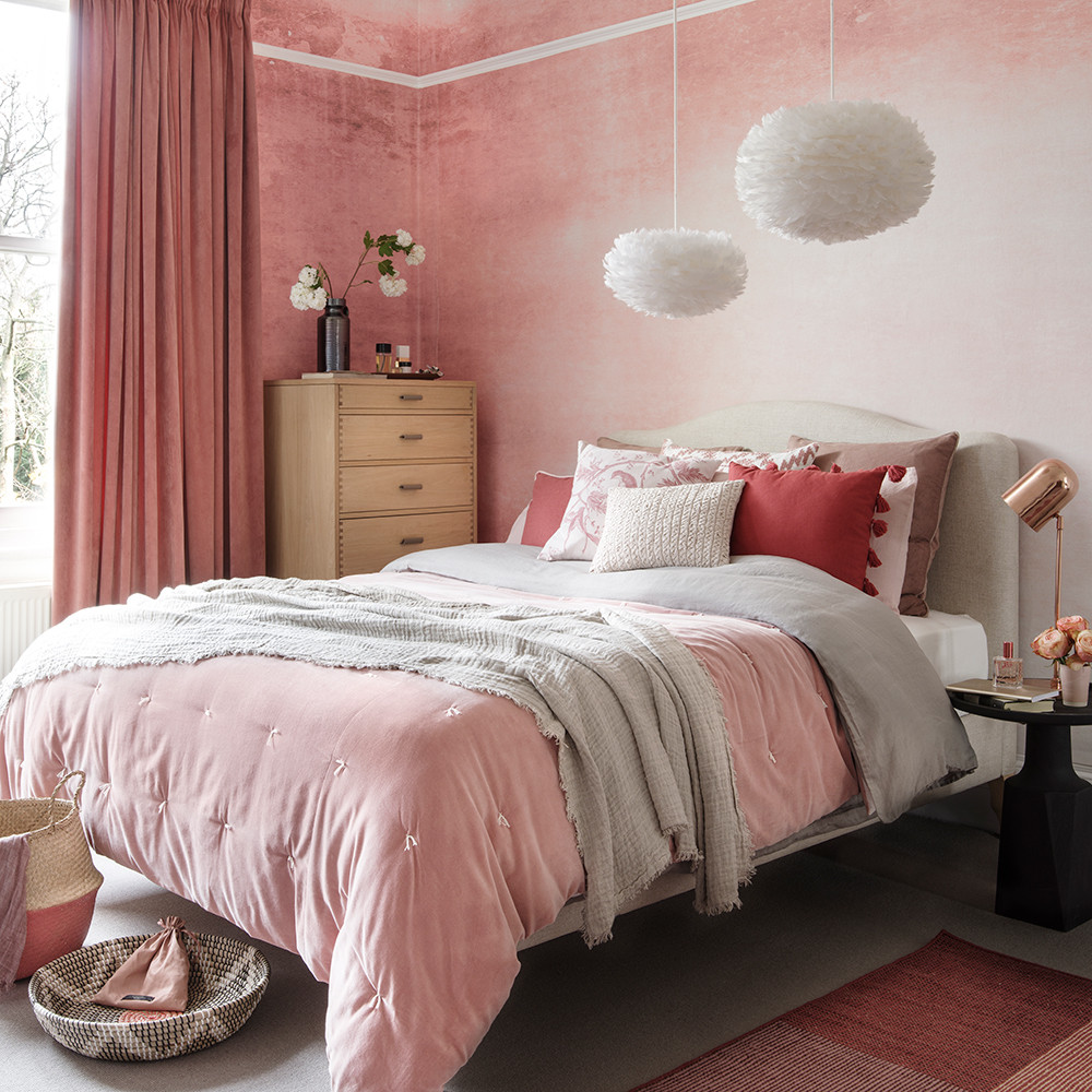 Pink Bedroom Decor Best Of Pink Bedroom Ideas that Can Be Pretty and Peaceful or