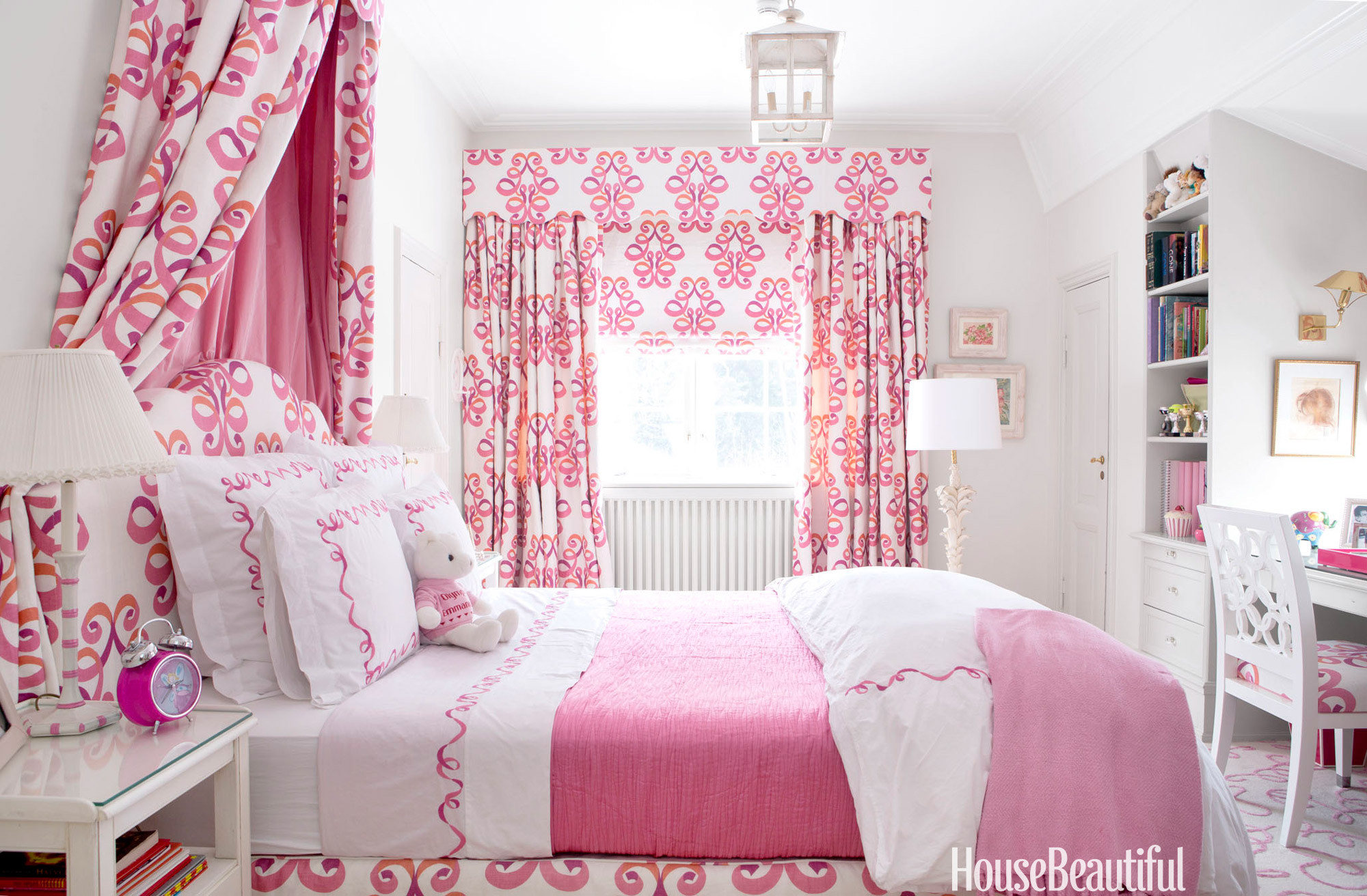Pink Bedroom Decor
 Pink Rooms Ideas for Pink Room Decor and Designs